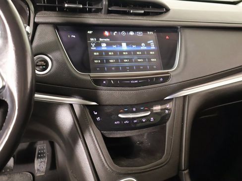 Used 2018 Cadillac XT5 Premium Luxury image 5