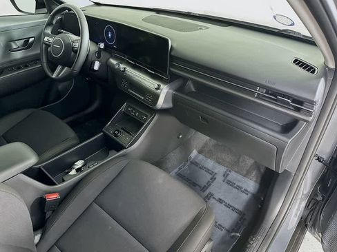 Used 2025 Hyundai Kona SEL FWD image 34