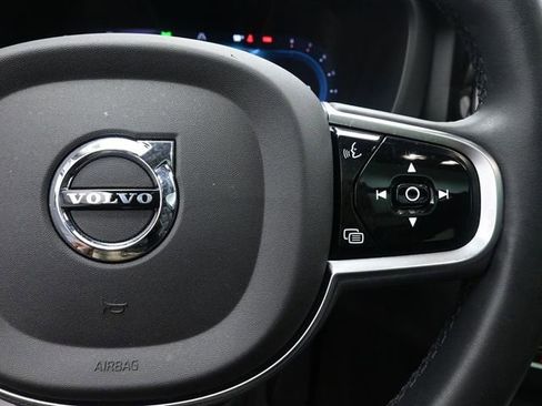 Used 2023 Volvo XC60 B5 Plus w/ Climate Package FWD image 14