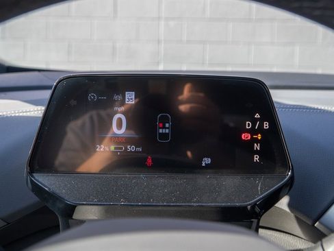 New 2025 Volkswagen ID.4 Pro image 11