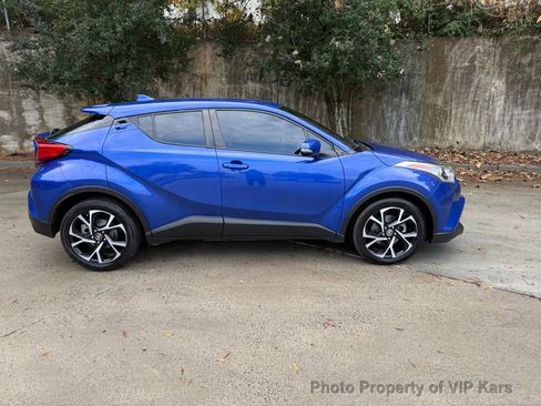 Used 2018 Toyota C-HR XLE image 7