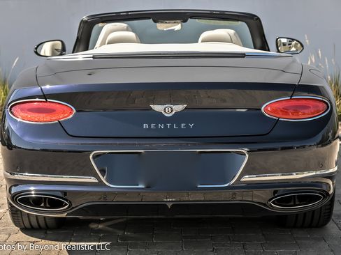Used 2020 Bentley Continental GT image 12