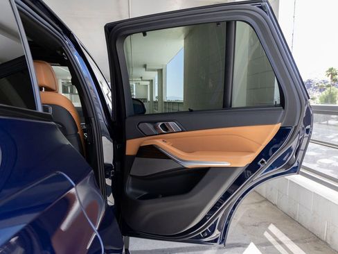 New 2026 BMW X5 xDrive50e image 25