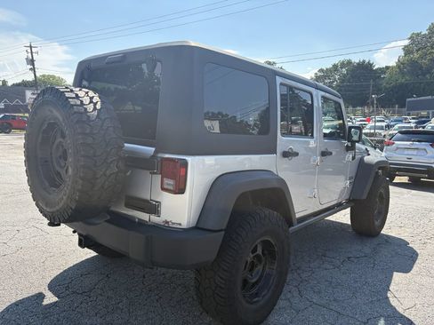 Used 2012 Jeep Wrangler Unlimited Sport AWD/4WD image 6