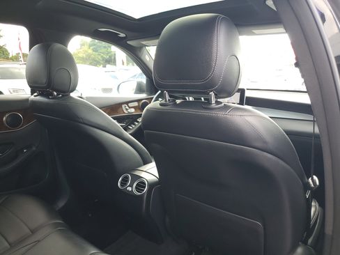 Used 2017 Mercedes-Benz GLC 300 4MATIC image 37