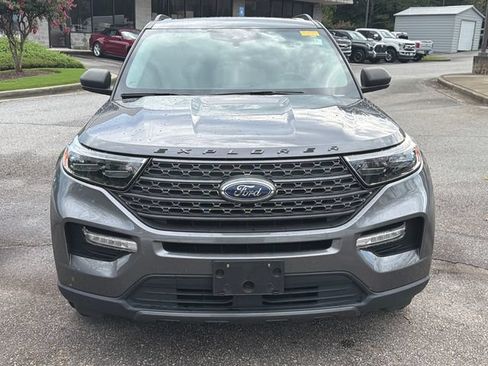 Used 2021 Ford Explorer XLT w/ Equipment Group 202A RWD image 2