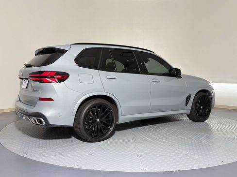 Used 2025 BMW X5 M60i w/ Climate Comfort Package AWD/4WD image 9