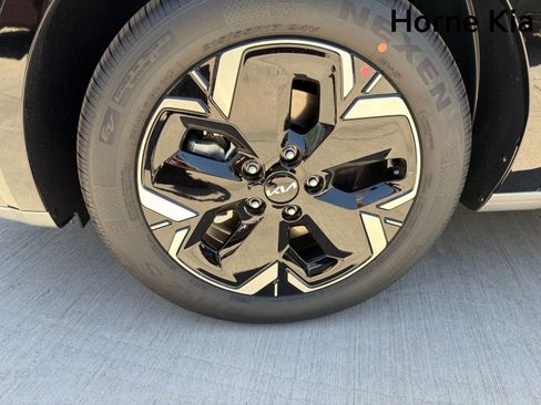 New 2026 Kia Niro Wind FWD image 8