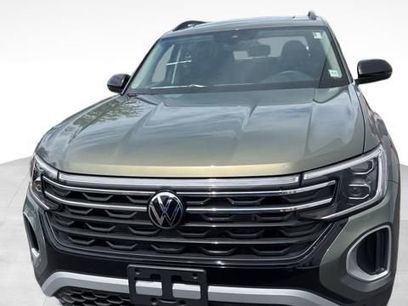 New 2025 Volkswagen Atlas Peak Edition SE