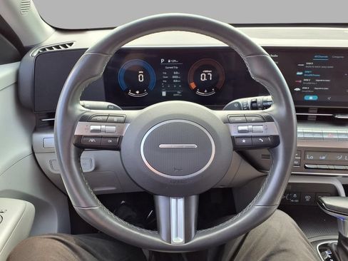 Used 2025 Hyundai Kona SEL AWD/4WD image 14