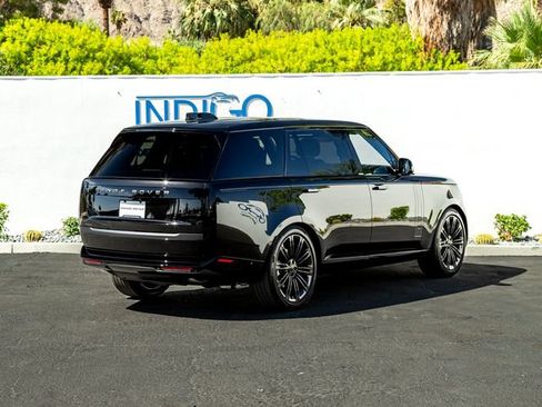 New 2026 Land Rover Range Rover Long Wheelbase SE AWD/4WD image 6