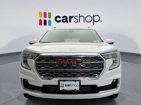 Used 2023 GMC Terrain Denali w/ LPO, Floor Liner Package AWD/4WD image 8