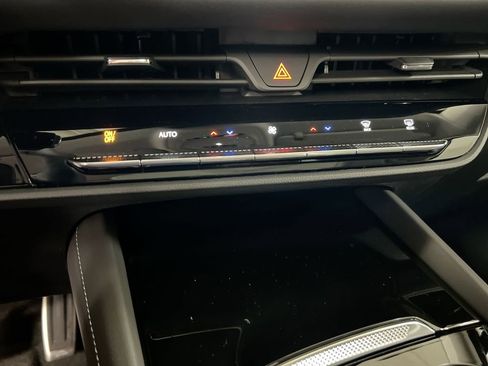 New 2026 Buick Envision Sport Touring AWD/4WD image 17