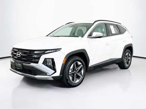 Used 2025 Hyundai Tucson SEL AWD/4WD image 3