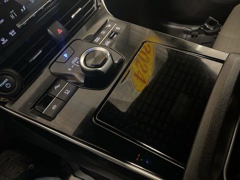 Certified 2024 Subaru Solterra Limited image 20