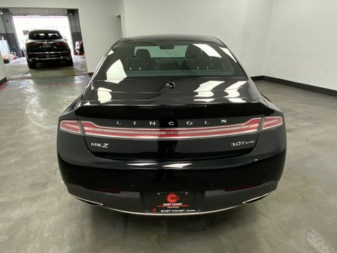 Used 2017 Lincoln MKZ Reserve image 5