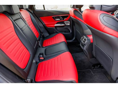 Used 2024 Mercedes-Benz GLC 43 AMG 4MATIC image 18