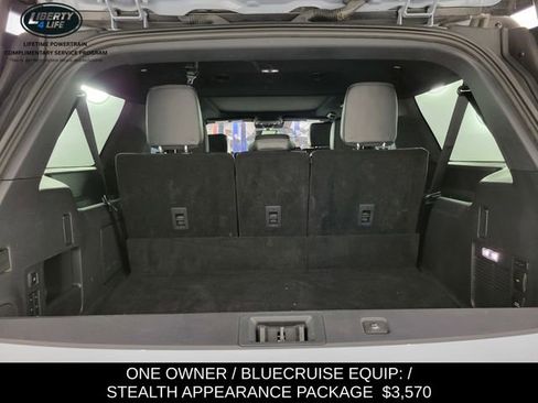 Used 2025 Ford Expedition Max Platinum w/ Stealth Appearance Package image 16