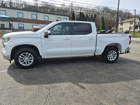 Used 2022 Chevrolet Silverado 1500 LT image 12