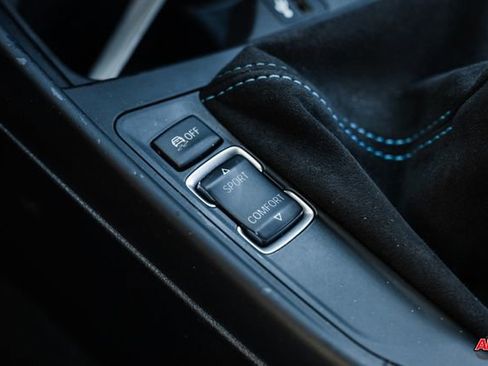 Used 2017 BMW M2 image 16