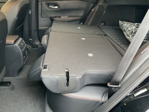 Used 2026 Nissan Rogue Rock Creek image 40