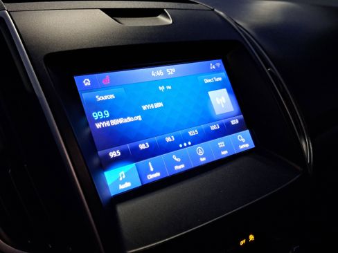 Used 2020 Ford Edge SEL w/ Cold Weather Package image 29