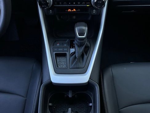 Used 2024 Toyota RAV4 XLE Premium image 15