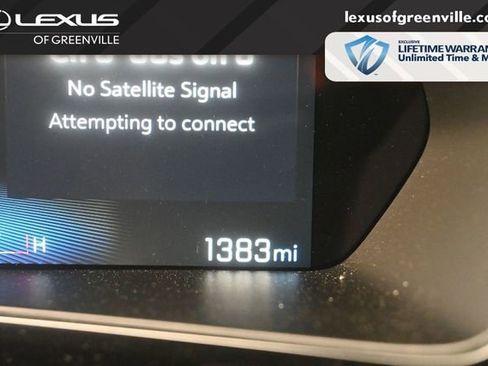 Used 2025 Chevrolet Colorado Z71 w/ Technology Package AWD/4WD image 13