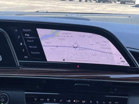 Used 2021 Cadillac Escalade ESV Premium Luxury w/ Performance Package image 25