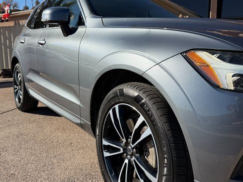 Used 2020 Volvo XC60 T6 Momentum image 21