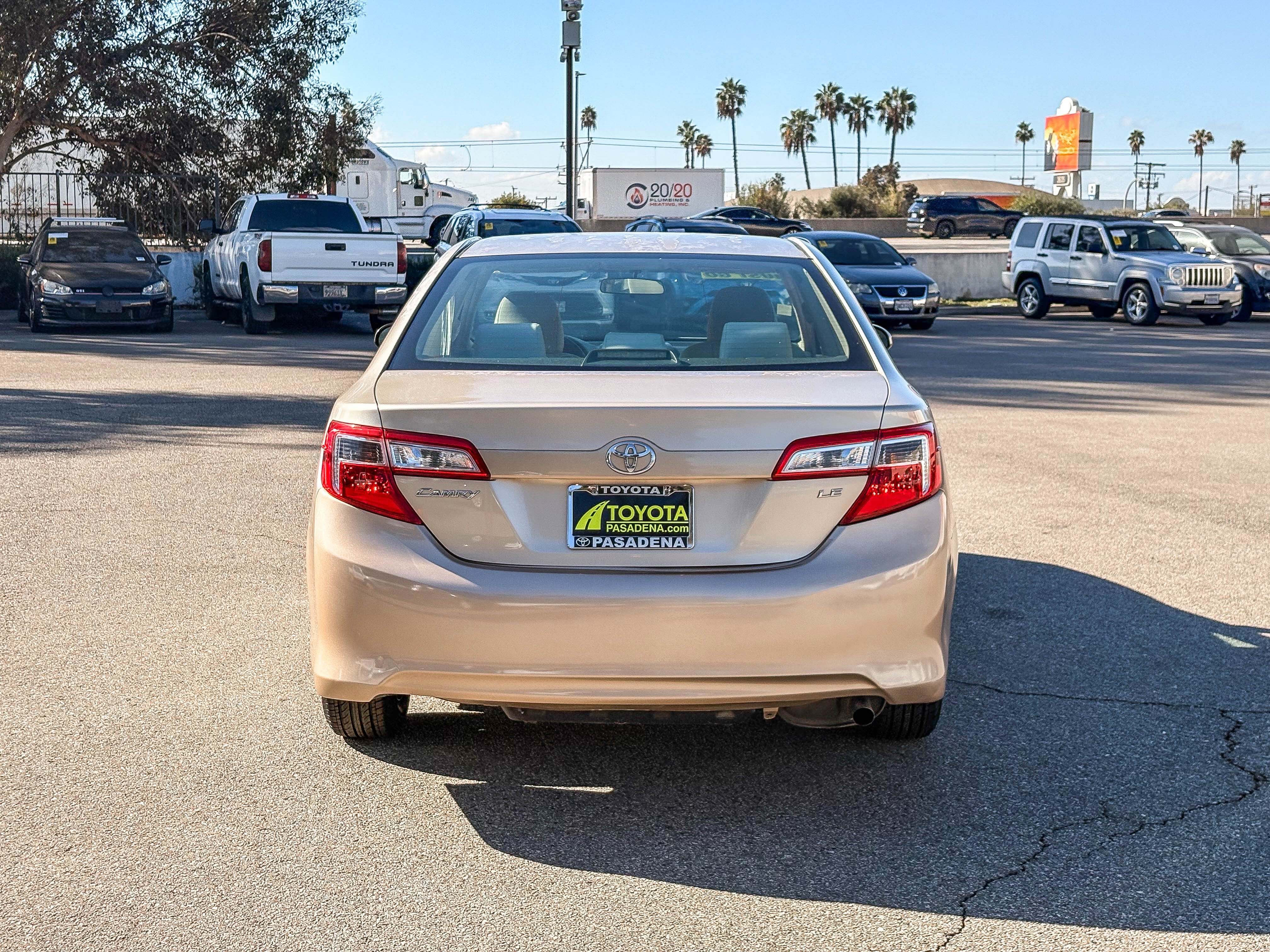 Used 2012 Toyota Camry LE FWD image 7