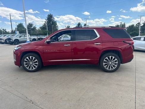 Used 2023 Chevrolet Traverse Premier AWD/4WD image 8