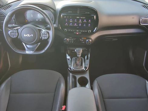 Used 2023 Kia Soul GT-Line FWD image 19