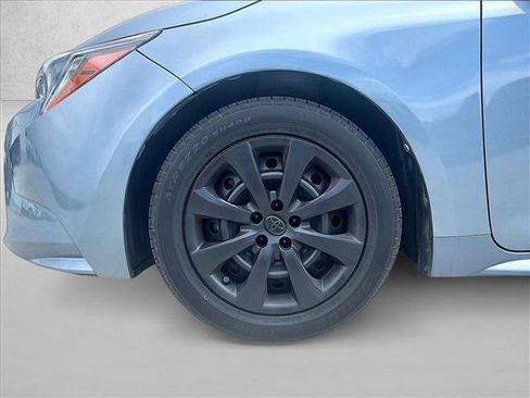 Used 2020 Toyota Corolla LE FWD image 10