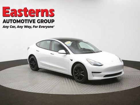 Used 2023 Tesla Model 3 Standard Range image 47