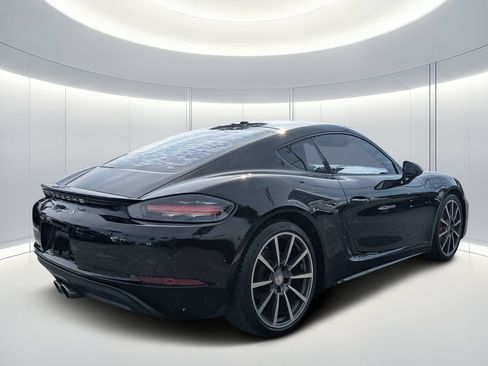 Used 2017 Porsche 718 Cayman S RWD image 4