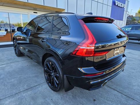 Used 2024 Volvo XC60 T8 Ultimate AWD/4WD image 7