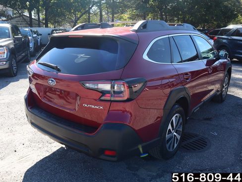 Used 2023 Subaru Outback Premium image 6