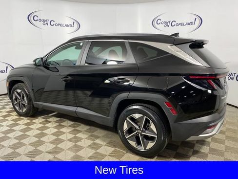 Used 2025 Hyundai Tucson SEL AWD/4WD image 4