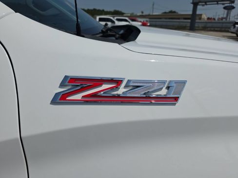 Used 2025 Chevrolet Silverado 1500 RST w/ Z71 Off-Road Package AWD/4WD image 9