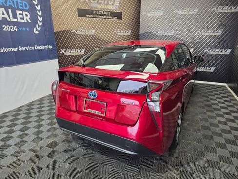 Used 2017 Toyota Prius Three FWD image 16
