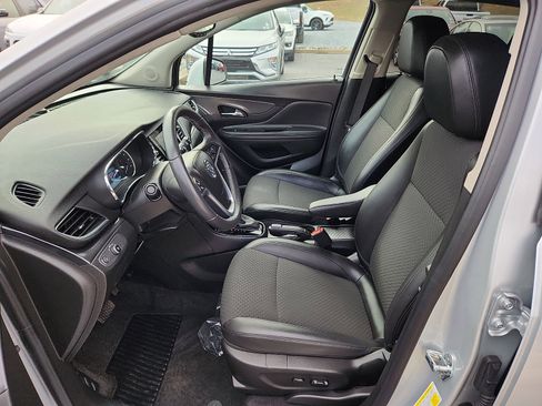 Used 2022 Buick Encore Preferred w/ Safety Package image 15