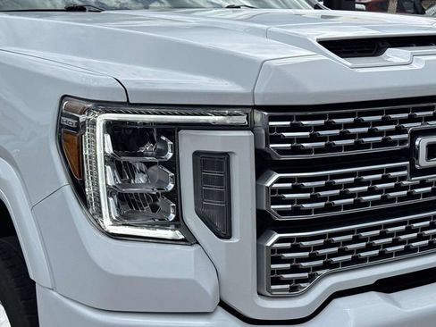 Used 2023 GMC Sierra 3500 Denali w/ Denali Ultimate Package AWD/4WD image 9