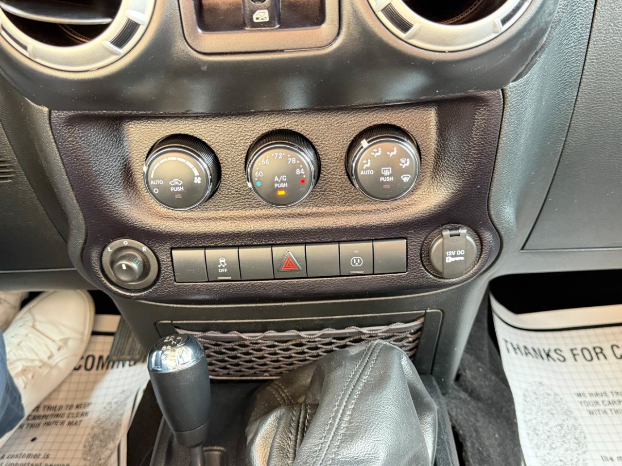 Used 2016 Jeep Wrangler Unlimited Sahara w/ Connectivity Group AWD/4WD image 64