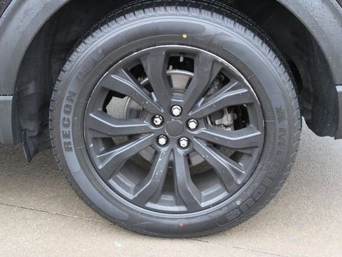 Used 2022 Ford Explorer ST image 28