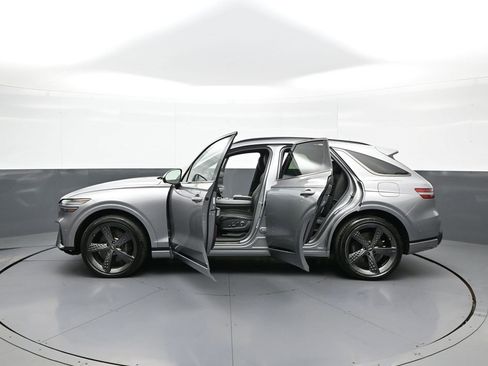 Used 2023 Genesis GV70 2.5T w/ Sport Prestige Package image 43