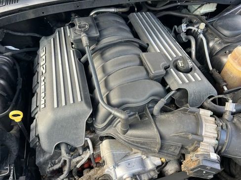 Used 2018 Dodge Charger SRT w/ Technology Group image 35