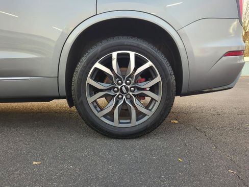 Used 2023 Cadillac XT6 Sport image 12