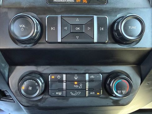 Used 2017 Ford F150 XL w/ XL Power Equipment Group AWD/4WD image 23