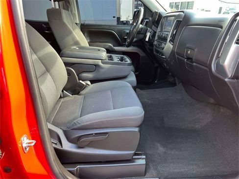Used 2018 Chevrolet Silverado 1500 LT image 24